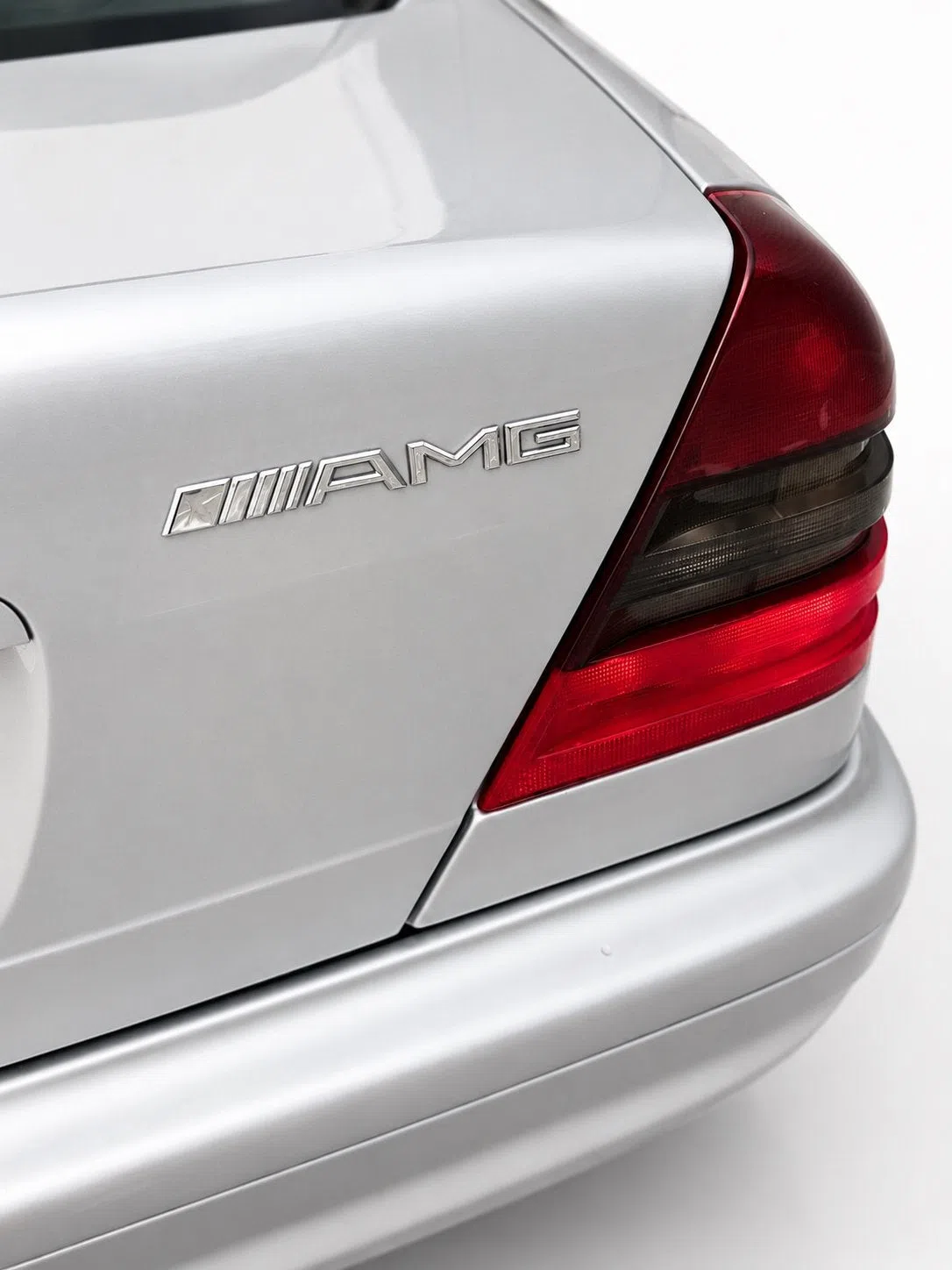 Mercedes C43 AMG op Marktplaats is nog gewoon met een dikke V8