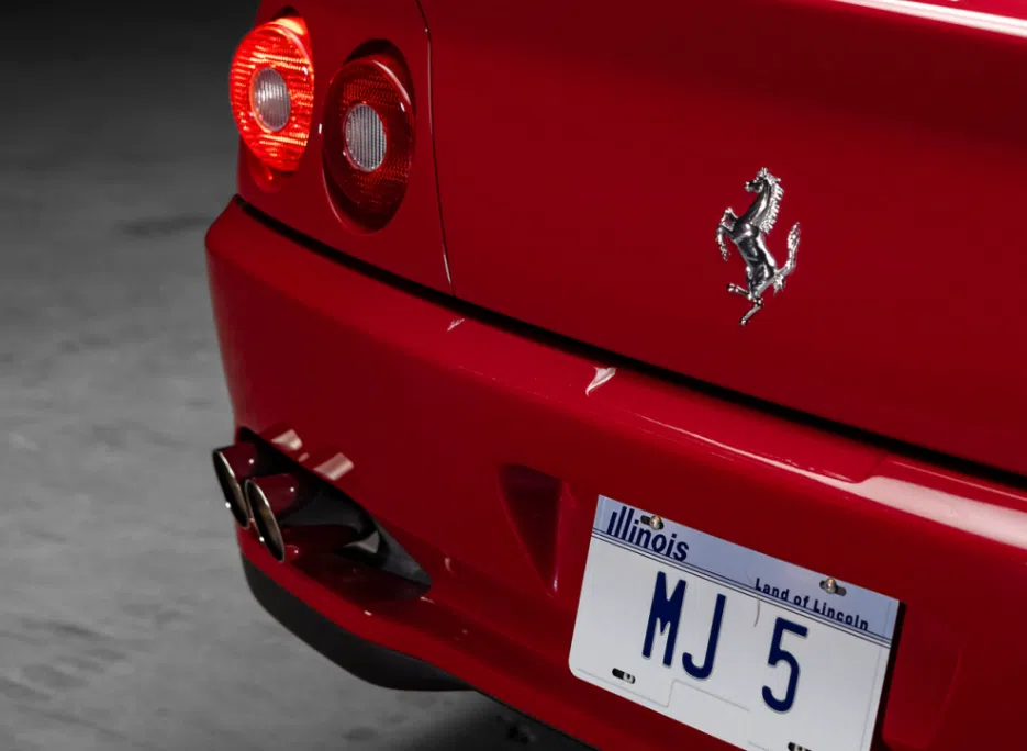 Koop de verdwenen Ferrari van de beste basketballer ooit