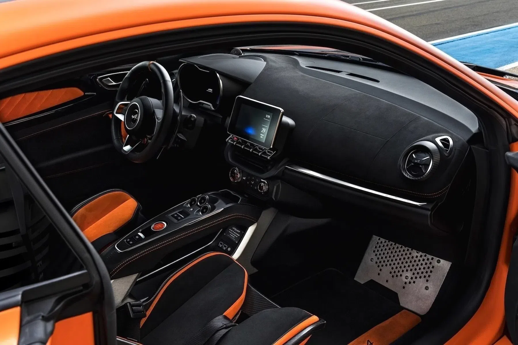 Alpine Gran Turismo 40: deze bizarre boot is een zwaargewicht