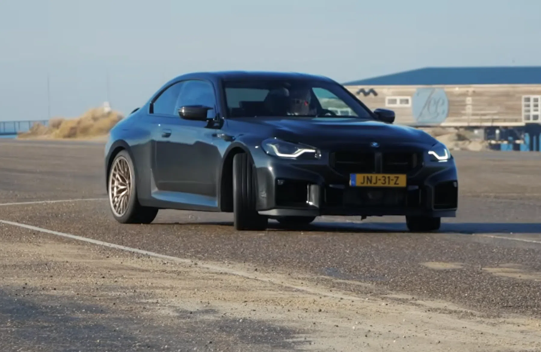 BMW patenteert drifttruc: straks kan iedereen driften