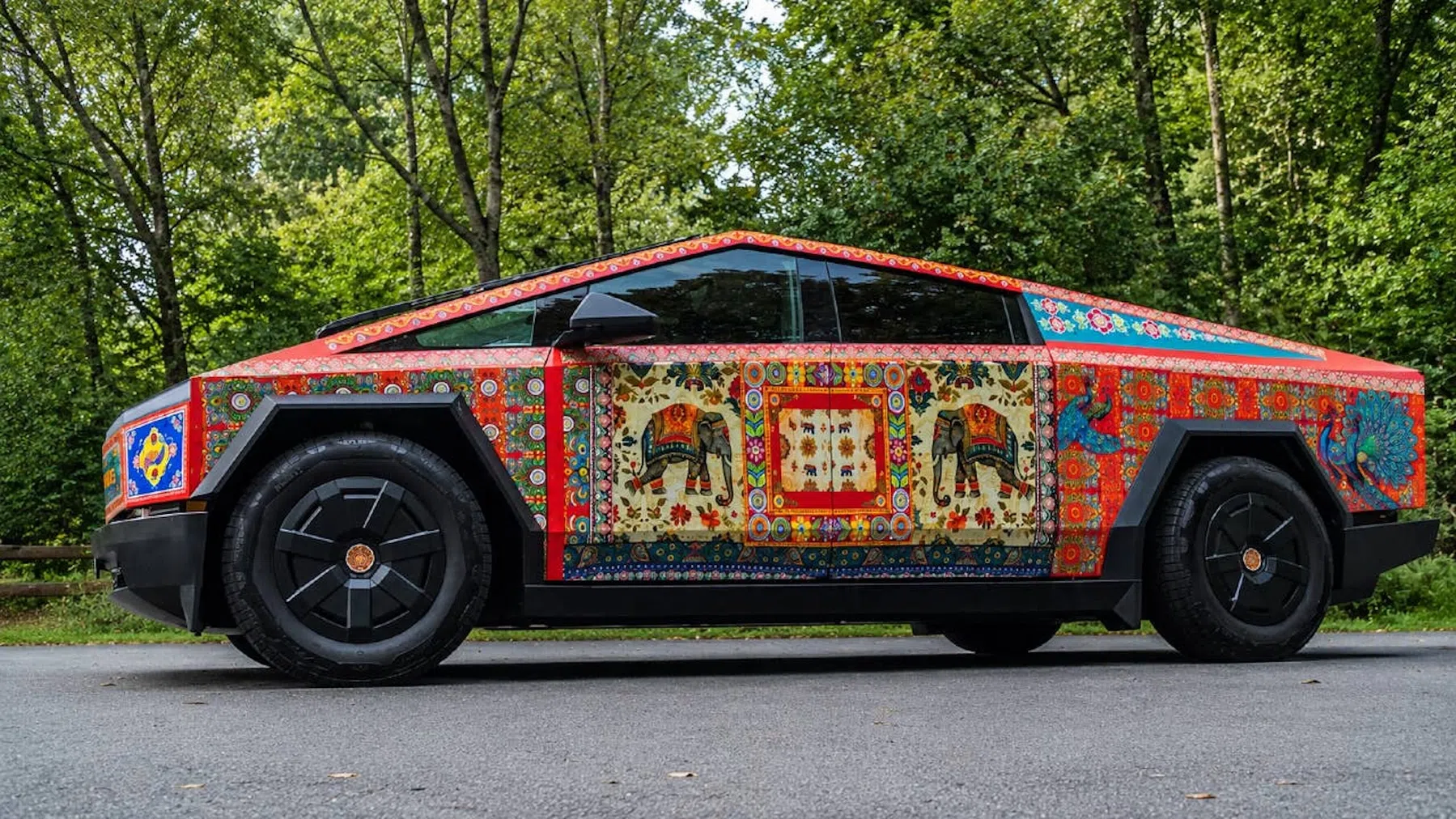 Tesla Cybertruck als trouwauto: dit kost het