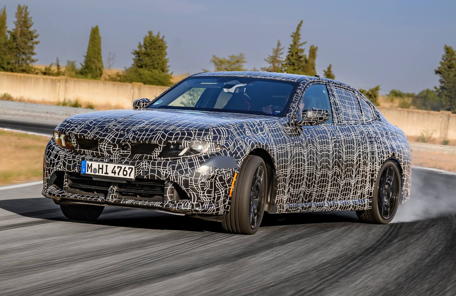 BMW onthult: nieuwe M350 xDrive krijgt driftmodus!