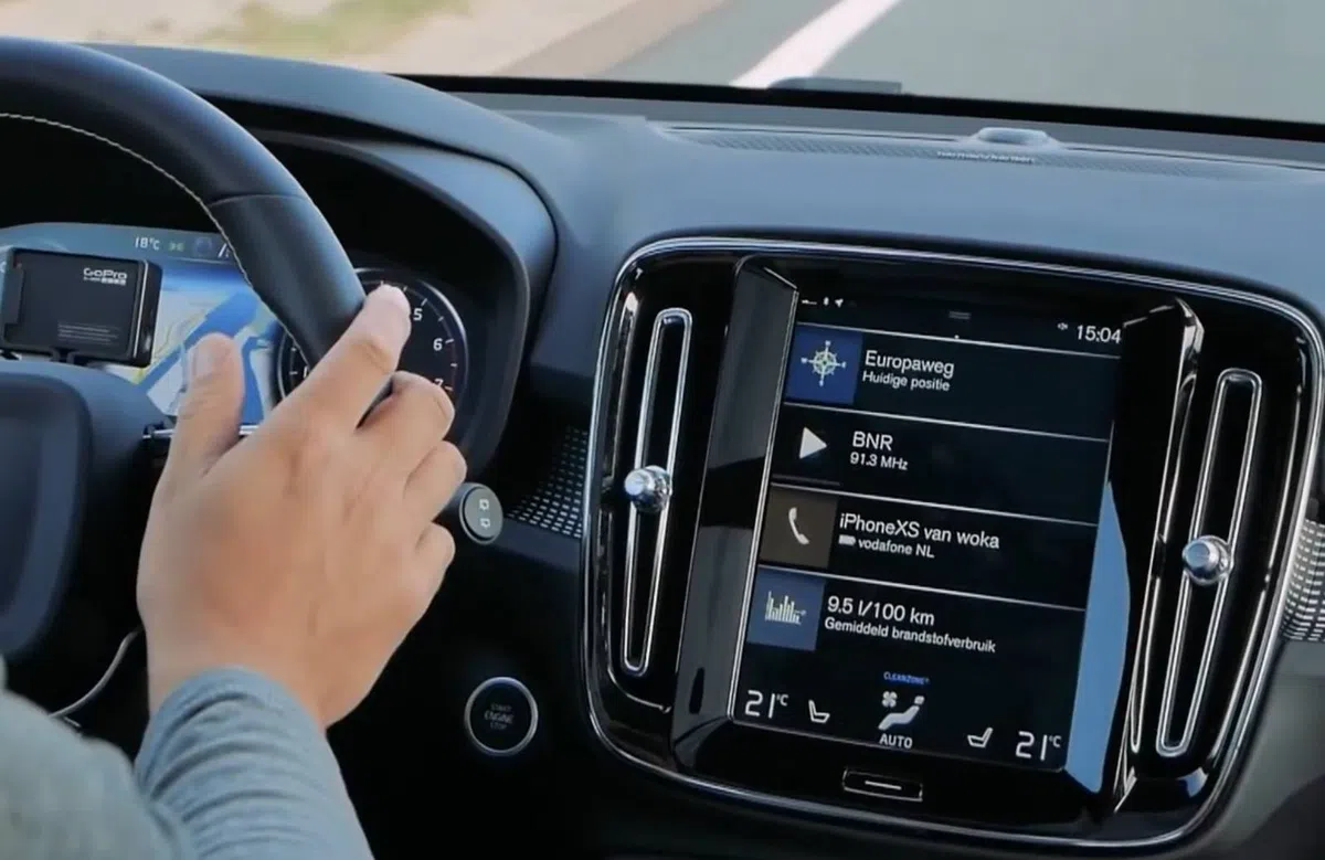 PHEV-accu opladen tijdens het rijden? Doe het NIET!