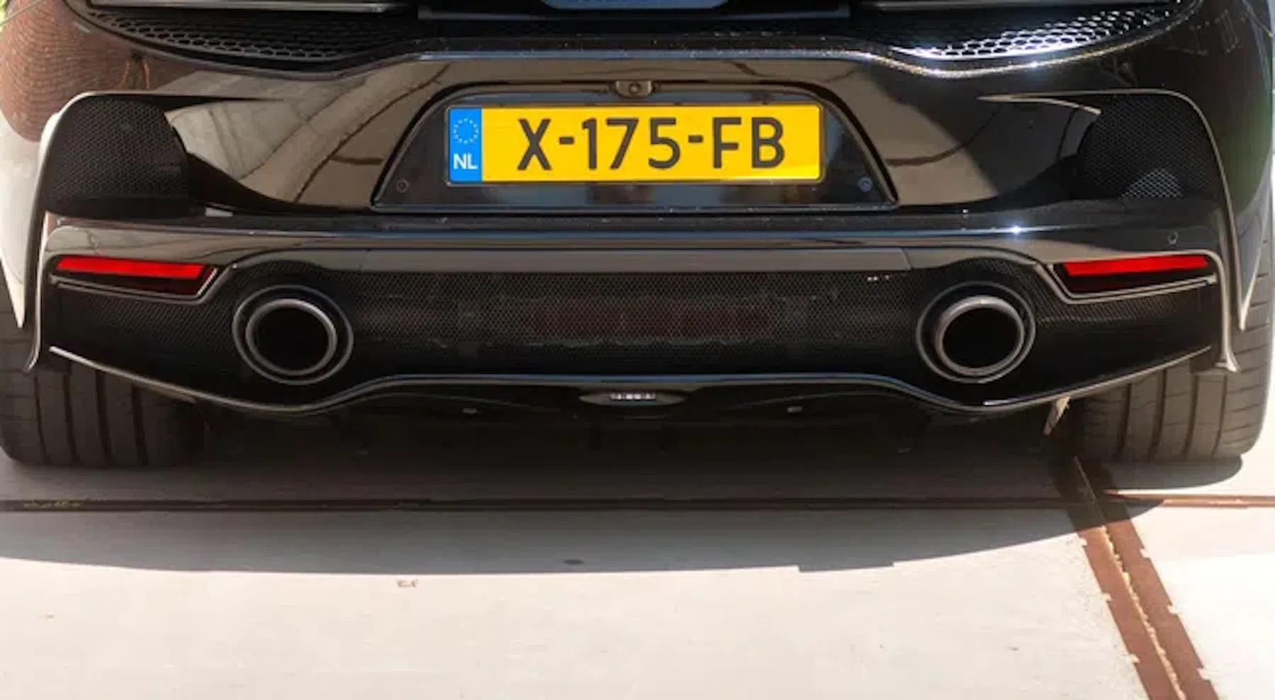 Supercarmerk gooit identiteit om en kiest andere aanpak