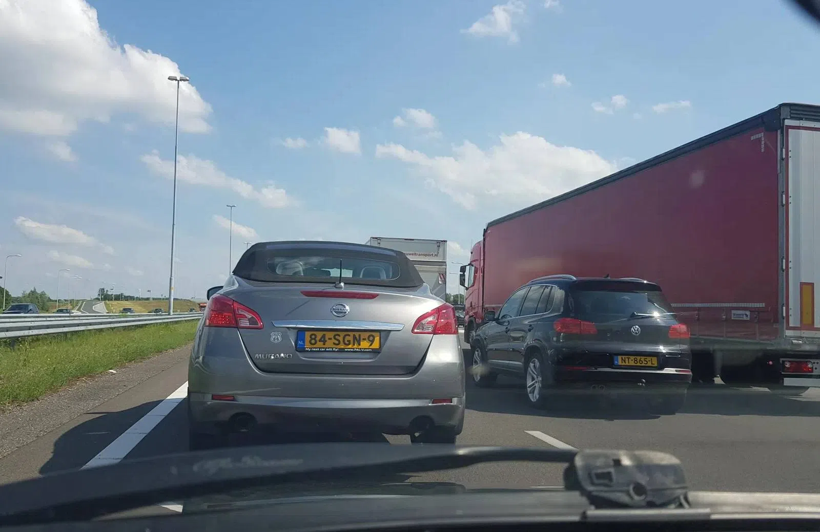 Sluit gewoon aan in de file, hoe moeilijk kan het zijn?