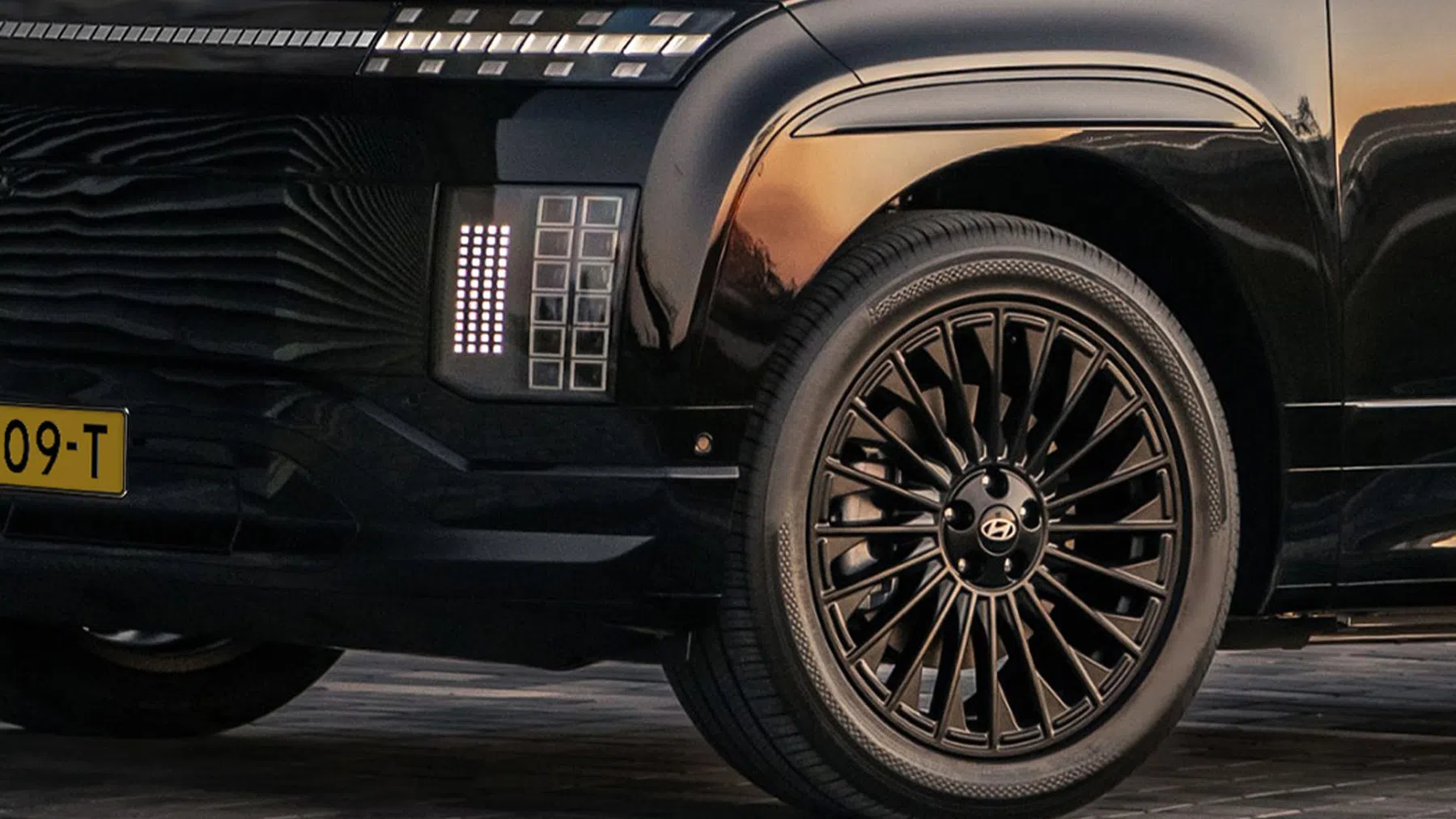 Met deze auto gaat Hyundai de Range Rover Electric slopen