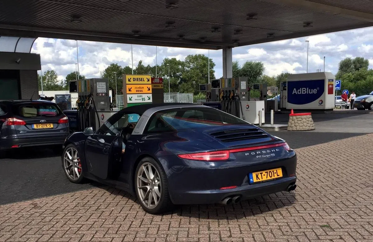 Benzine-expert: “De drie euro per liter komt heel snel in beeld’’