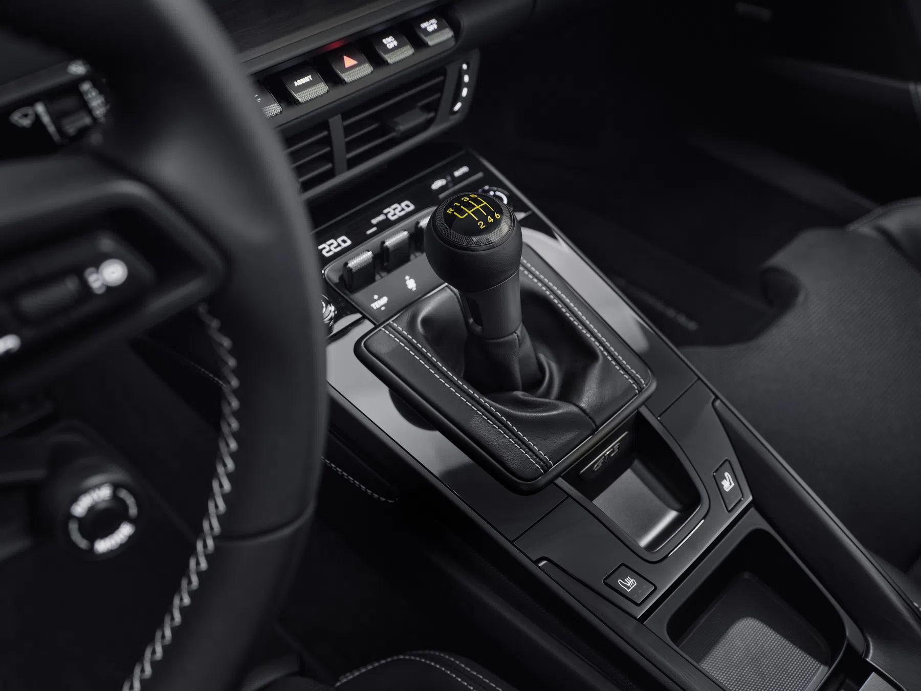 Porsche werkt aan Ferrari- en Koenigsegg-esque nephandbak