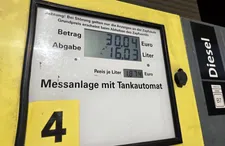 Thumbnail for article: ‘Benzineprijsrem tegen Trumpflatie’ zorgt in Oostenrijk voor goedkope brandstof
