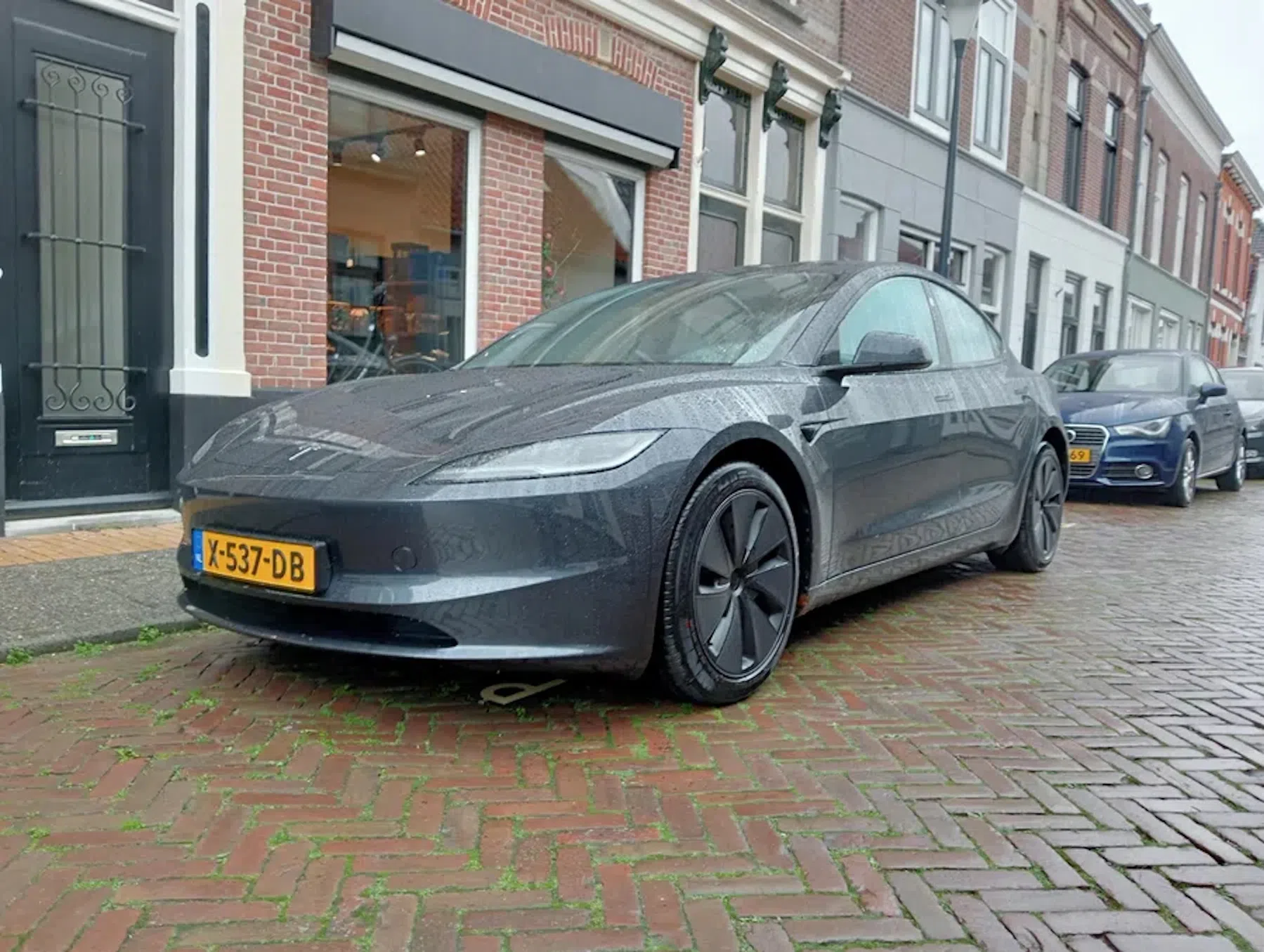 Grok Bot in je Tesla: koffie voor je bestellen en er automatisch heenrijden