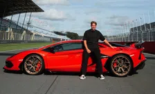 Thumbnail for article: 22-jarige Nederlandse jongen koopt Aventador SVJ