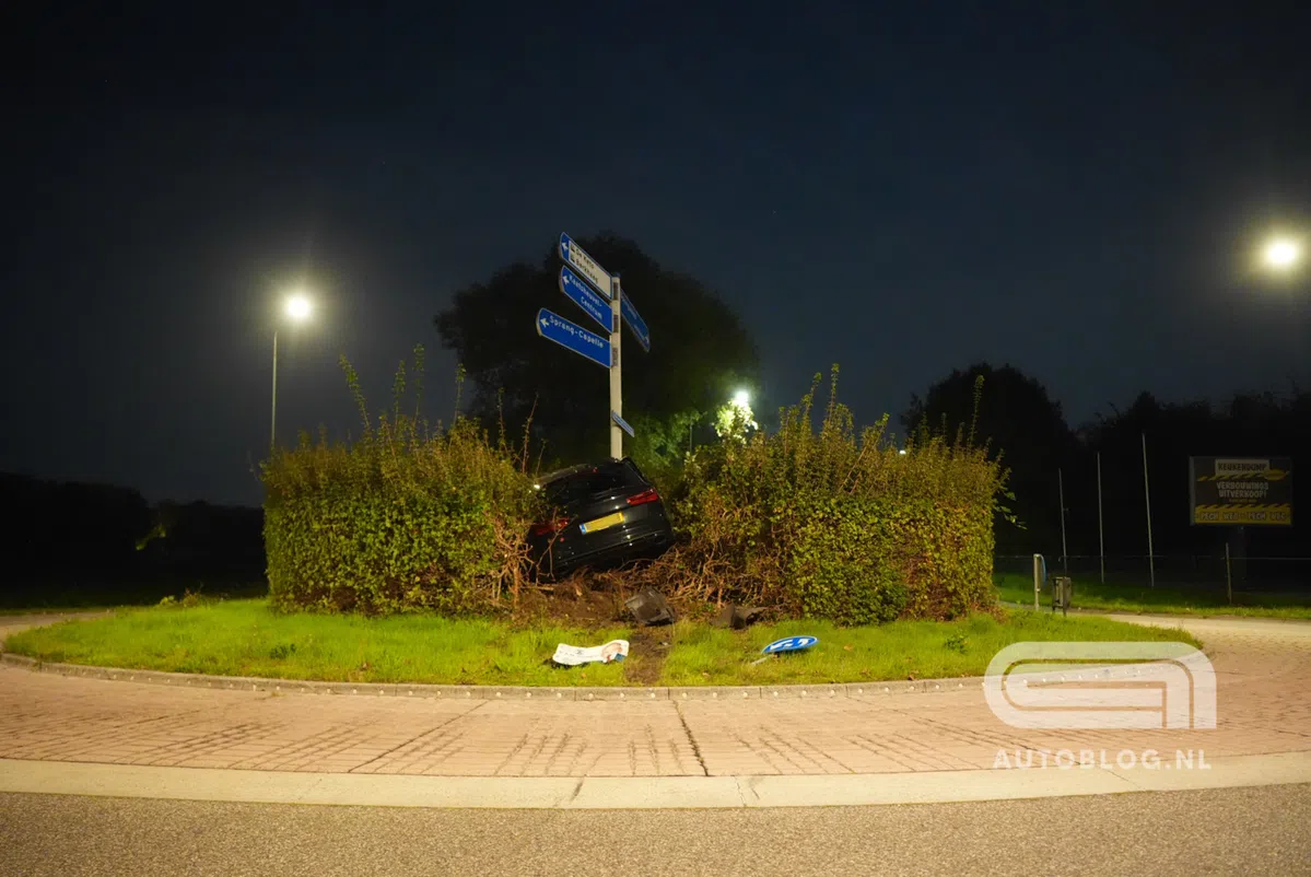 Audi RS 6-bestuurder had moeite met rotonde in Sprang-Capelle