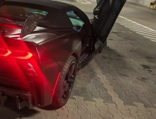 Voor de goedkoopste Corvette C7 van Marktplaats moet je een vliegticket boeken