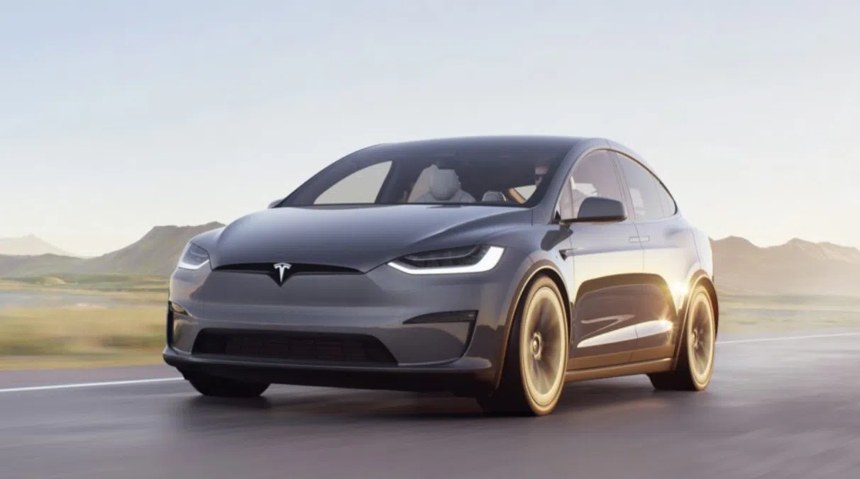 Tesla aangeklaagd na bizar incident met Model X
