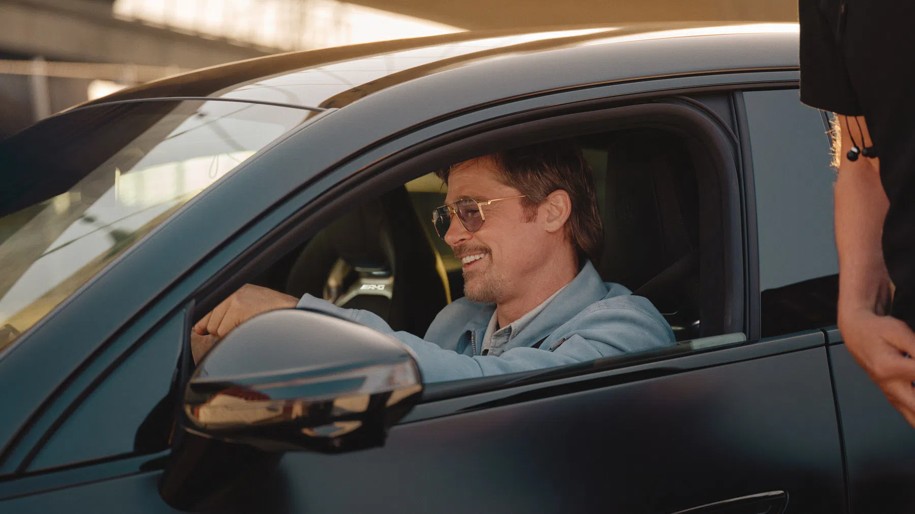 Mercedes huurt Brad Pitt in om de elektrische AMG GT sexy te maken