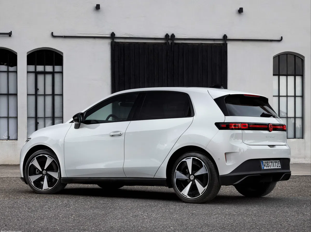 Vasthouden aan de brandstofmotor maakt EV's duurder