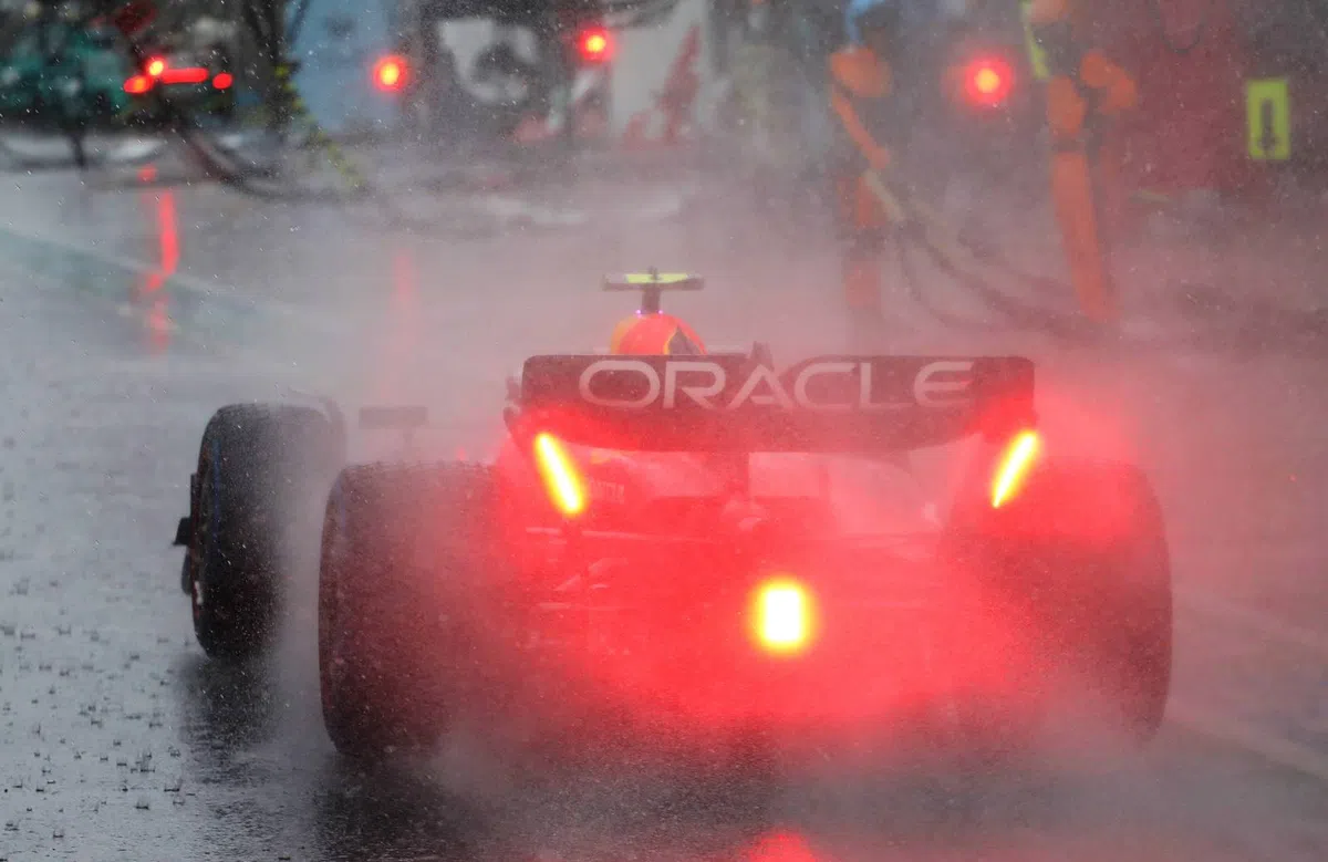 FIA reageert op softwaregate: F1-auto’s kunnen gewoon rijden in de regen