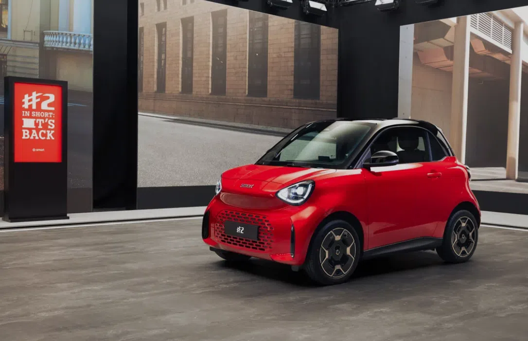 Officieel: de kleinste smart krijgt een elektrische comeback