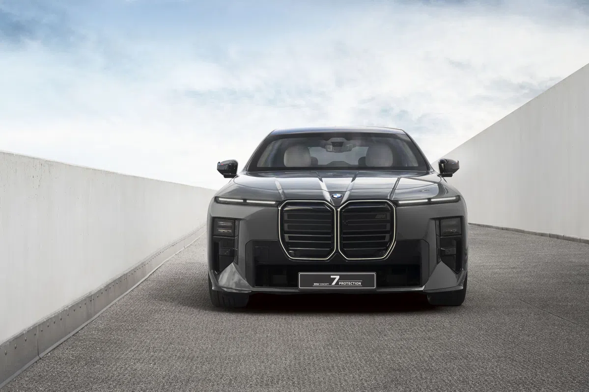 Als je wil blijven leven moet je deze BMW nemen