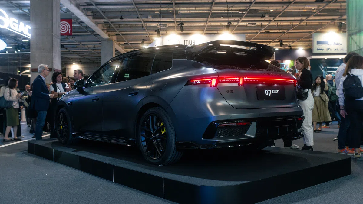 De Lynk & Co 07 GT is alles behalve een brave Volvo-station