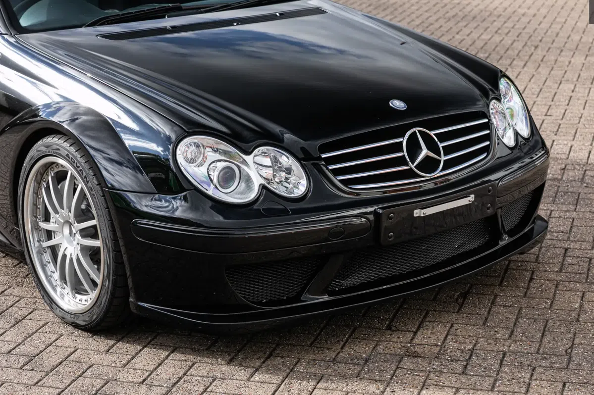 Koop deze veel te dikke AMG van een F1-kampioen