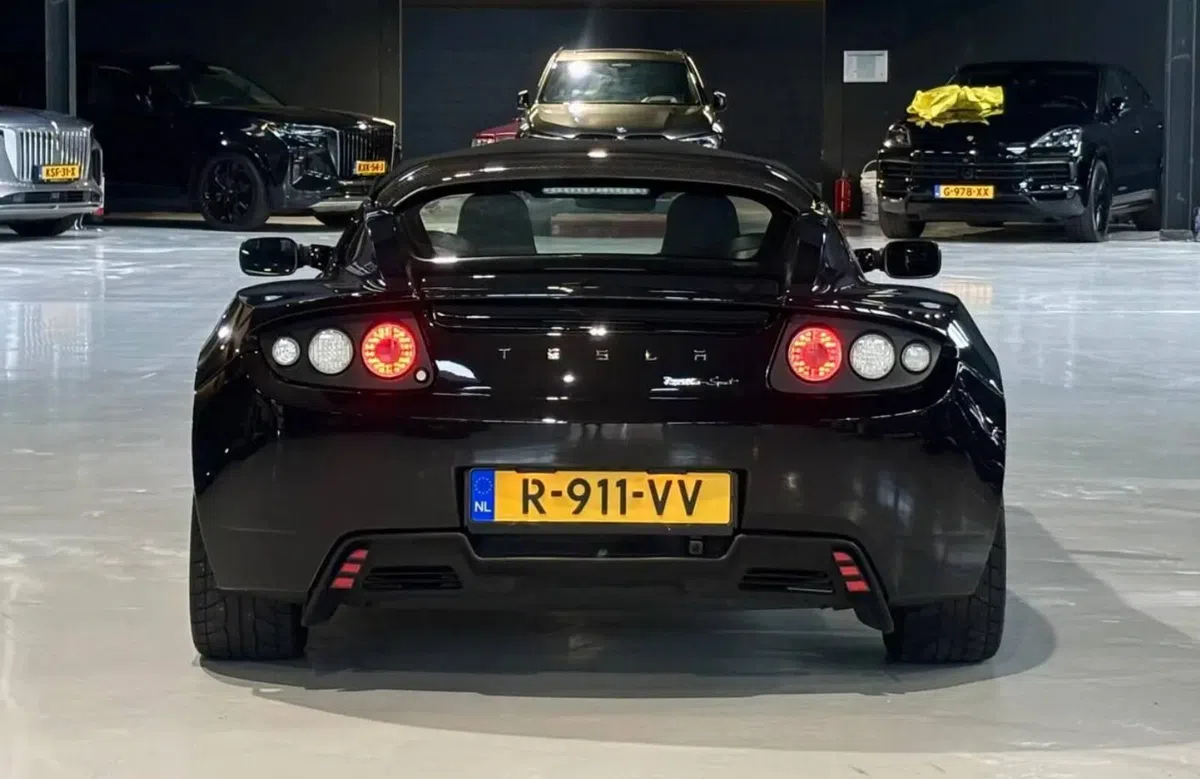 Deze Tesla Roadster kun je nu wel al kopen op Marktplaats!