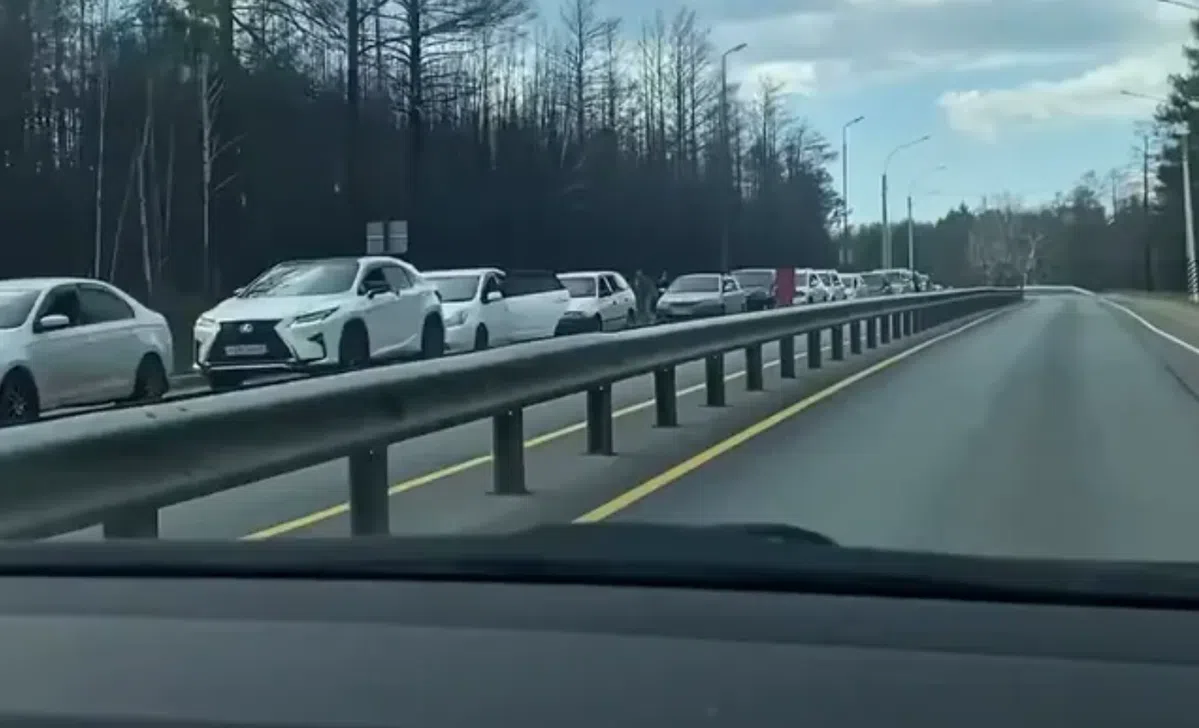 Dit is de langste rij voor een tankstation ooit