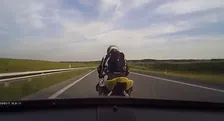 Zo dom is een brakecheck op een motor doen