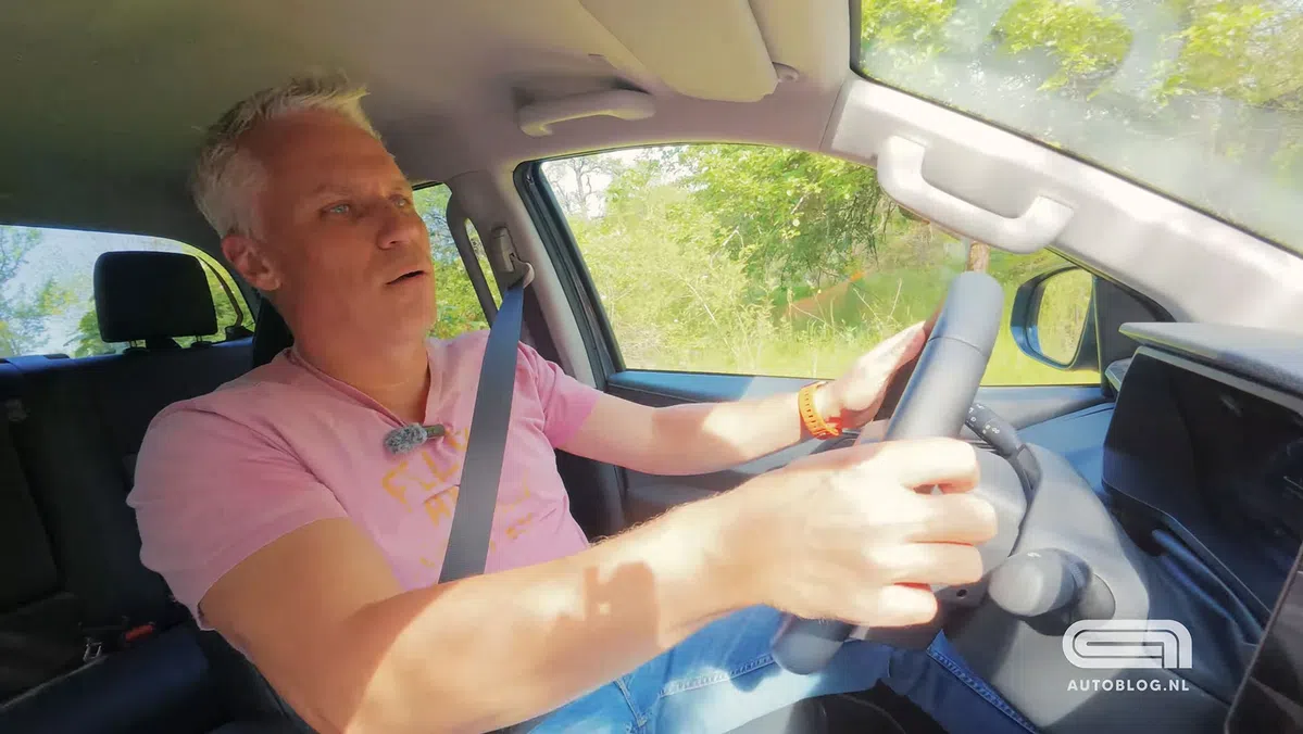In de modder spelen met een Toyota Hilux