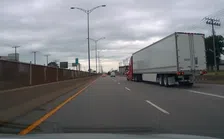Zo eng is het als een vrachtwagen je niet ziet